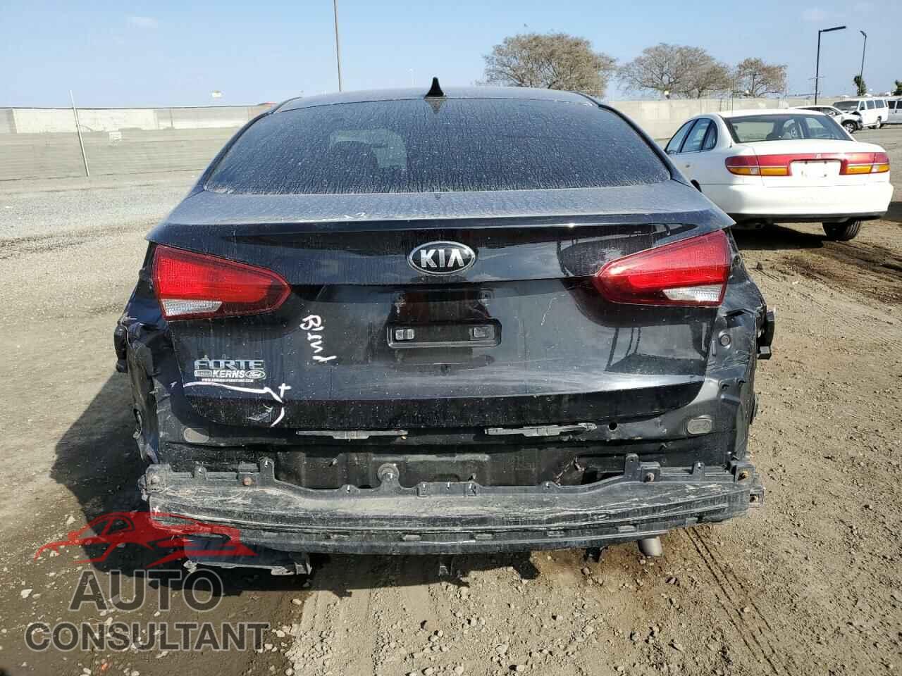 KIA FORTE 2017 - 3KPFK4A74HE029575