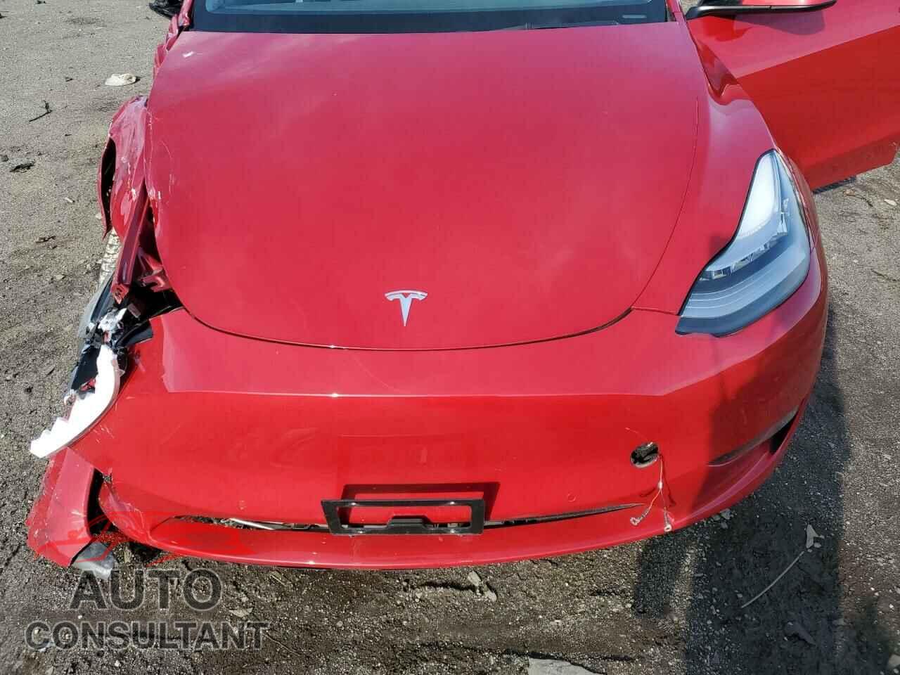 TESLA MODEL Y 2021 - 5YJYGDEE6MF258475