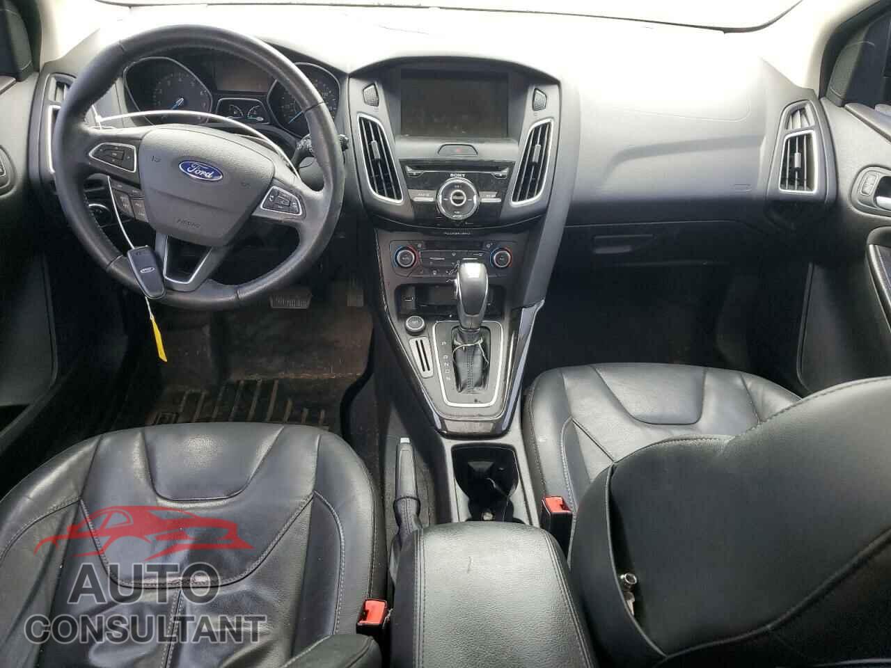 FORD FOCUS 2016 - 1FADP3N20GL327909