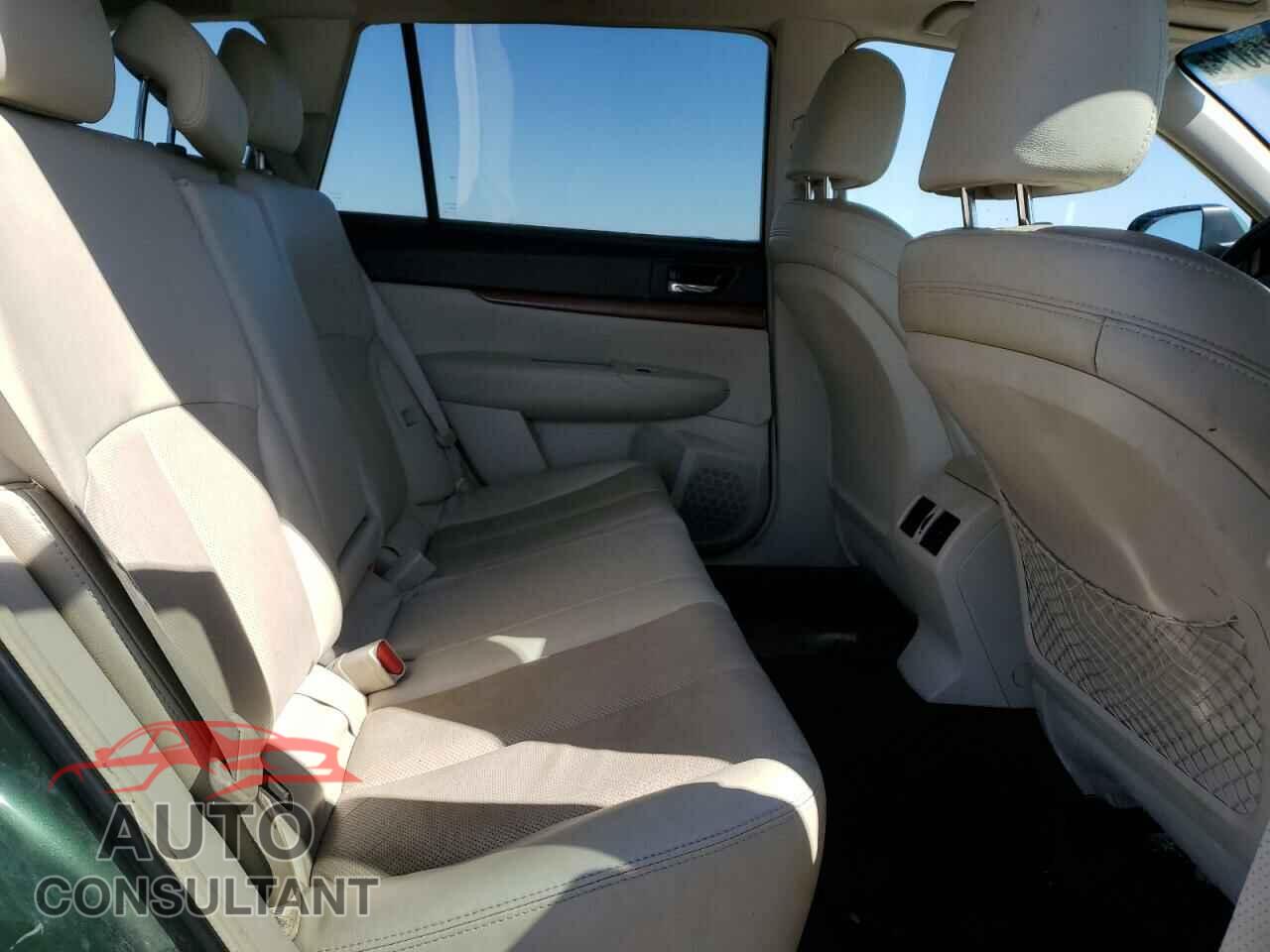 SUBARU OUTBACK 2014 - 4S4BRBLC4E3260130