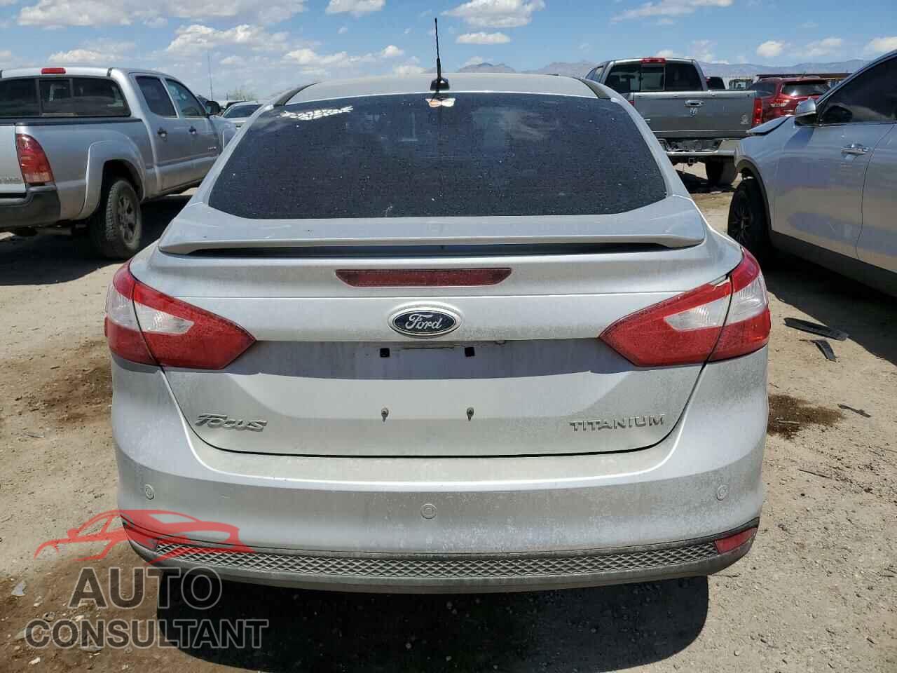 FORD FOCUS 2012 - 1FAHP3J2XCL139769