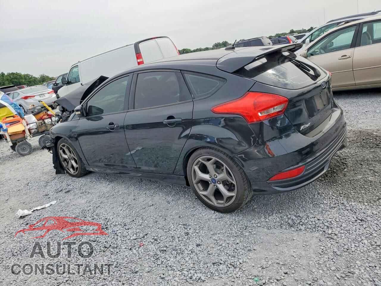 FORD FOCUS 2015 - 1FADP3L90FL366269