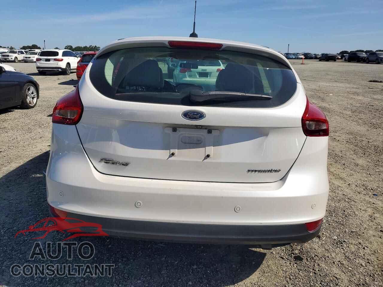 FORD FOCUS 2017 - 1FADP3N25HL279664