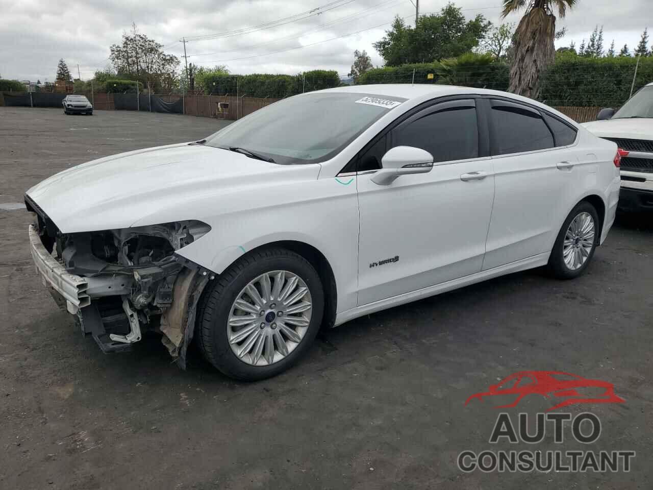 FORD FUSION 2016 - 3FA6P0LU7GR260819