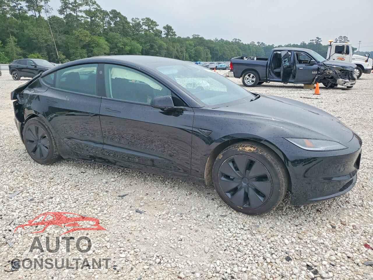 TESLA MODEL 3 2024 - 5YJ3E1EA4RF858091