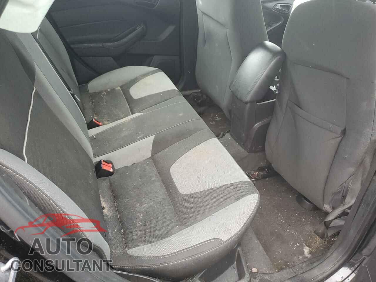 FORD FOCUS 2012 - 1FAHP3F24CL337918