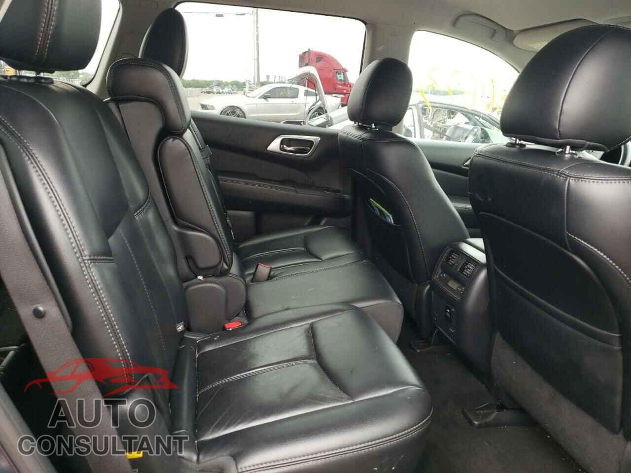 NISSAN PATHFINDER 2016 - 5N1AR2MN9GC603092