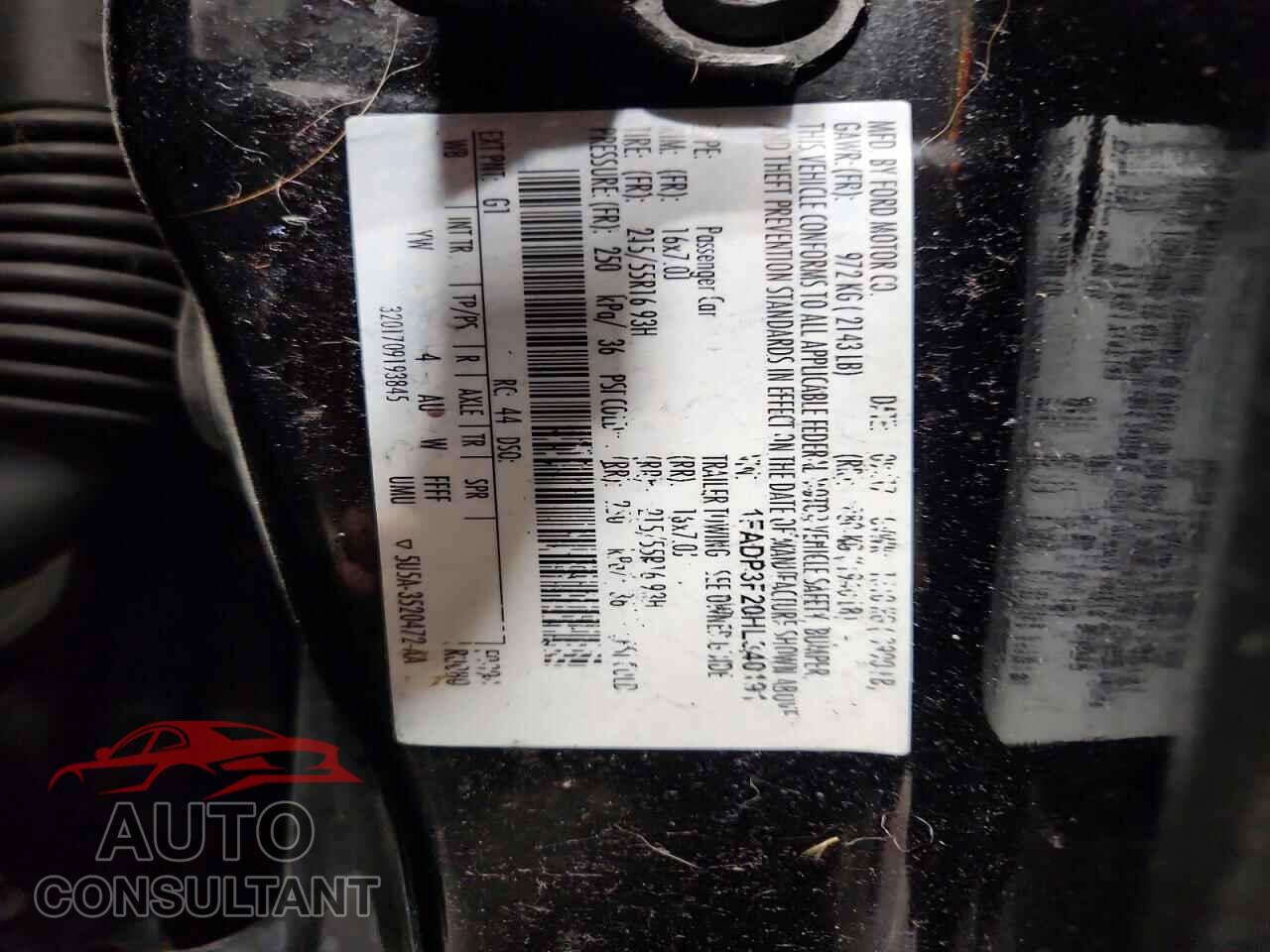 FORD FOCUS 2017 - 1FADP3F20HL340191