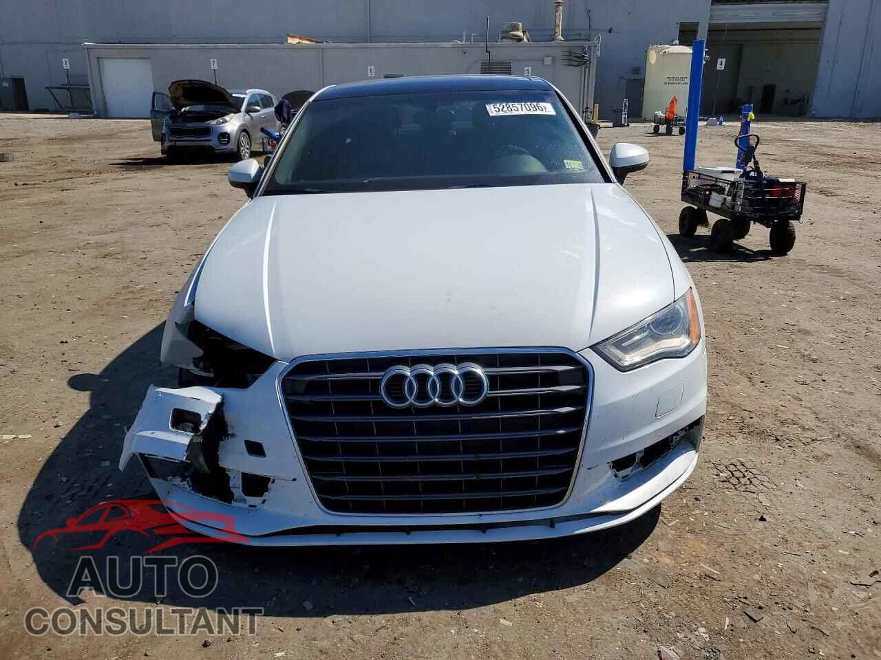 AUDI A3 2015 - WAUAJGFF9F1066049