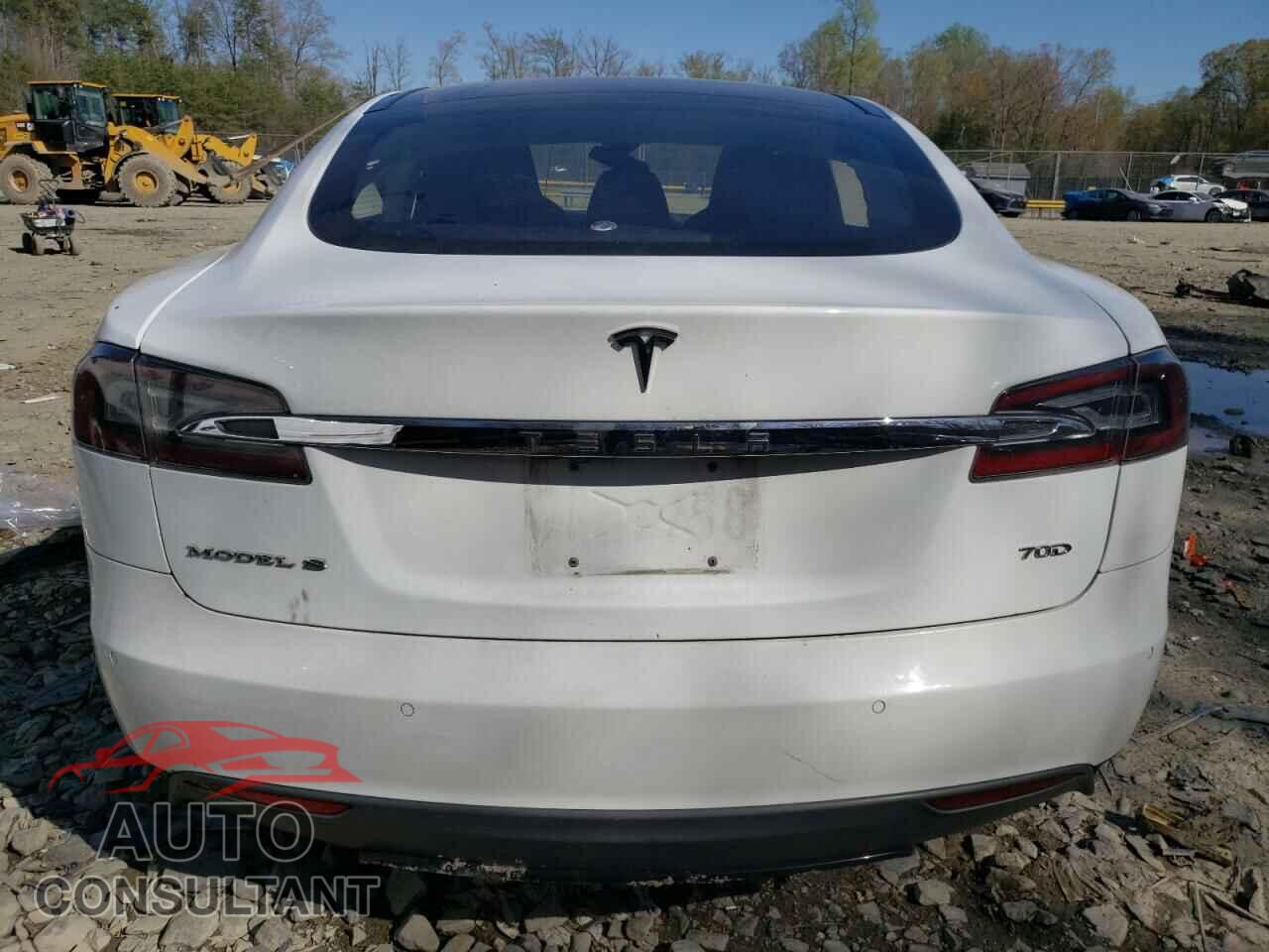 TESLA MODEL S 2015 - 5YJSA1S22FF098016