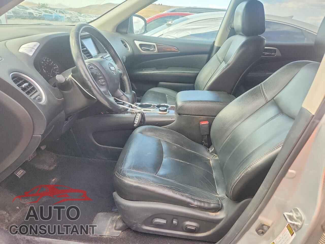 NISSAN PATHFINDER 2013 - 5N1AR2MM3DC659211