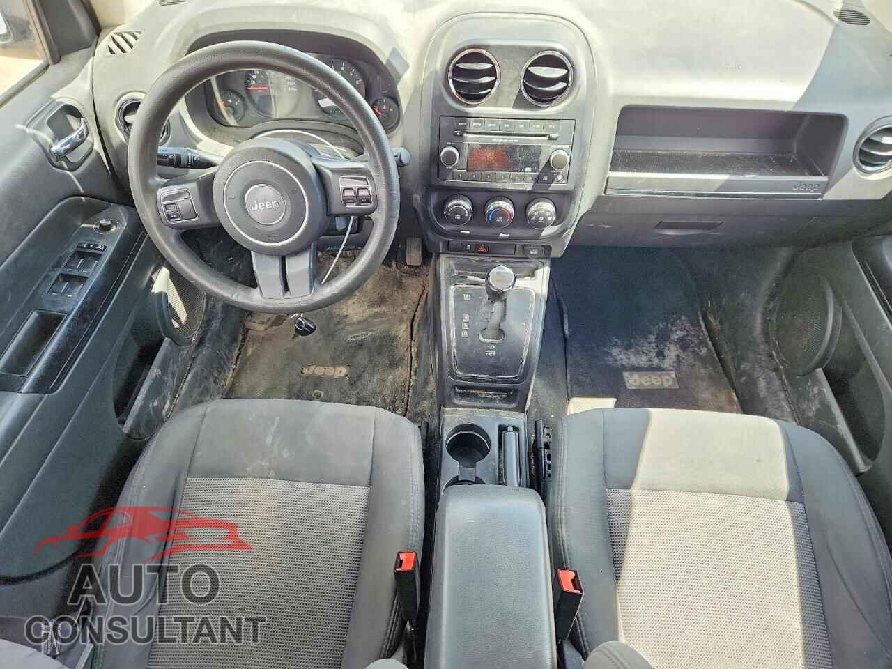 JEEP COMPASS 2011 - 1J4NT4FBXBD136929