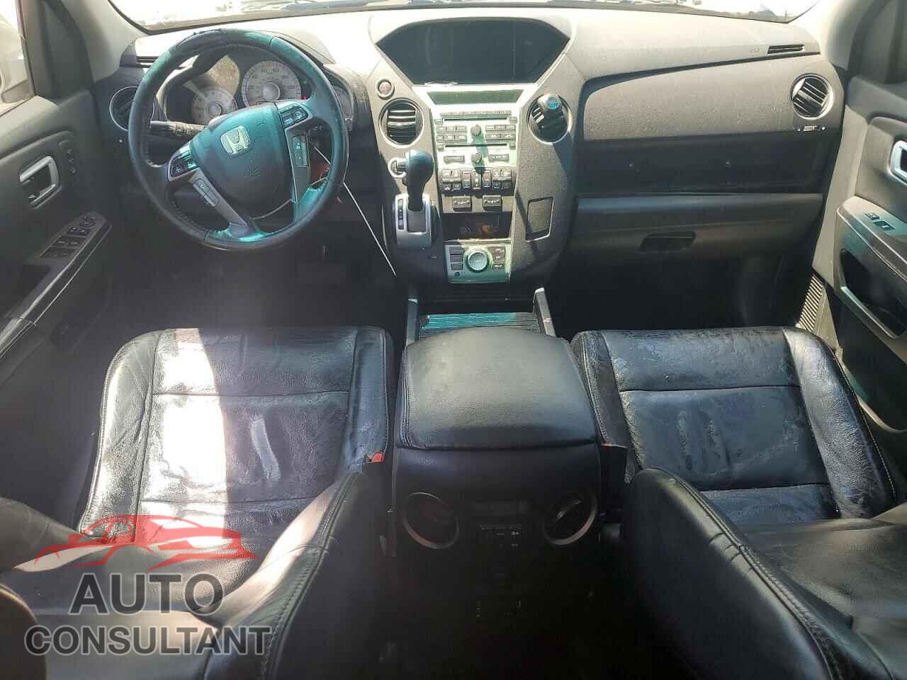 HONDA PILOT 2011 - 5FNYF4H95BB026299