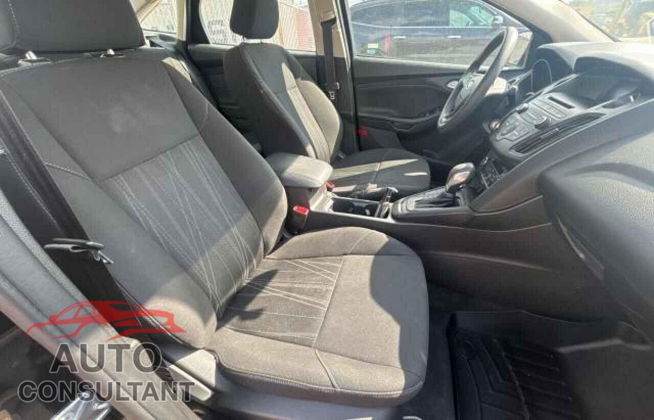 FORD FOCUS 2017 - 1FADP3FE6HL290066