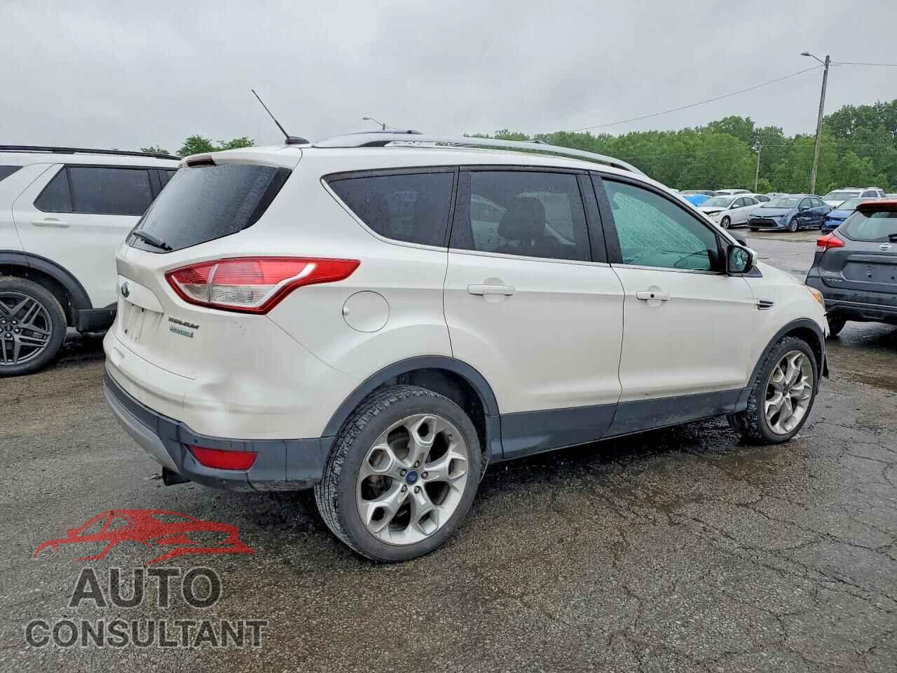 FORD ESCAPE 2013 - 1FMCU0J9XDUA04579