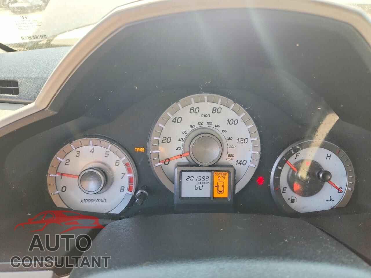 HONDA PILOT 2013 - 5FNYF4H42DB059817