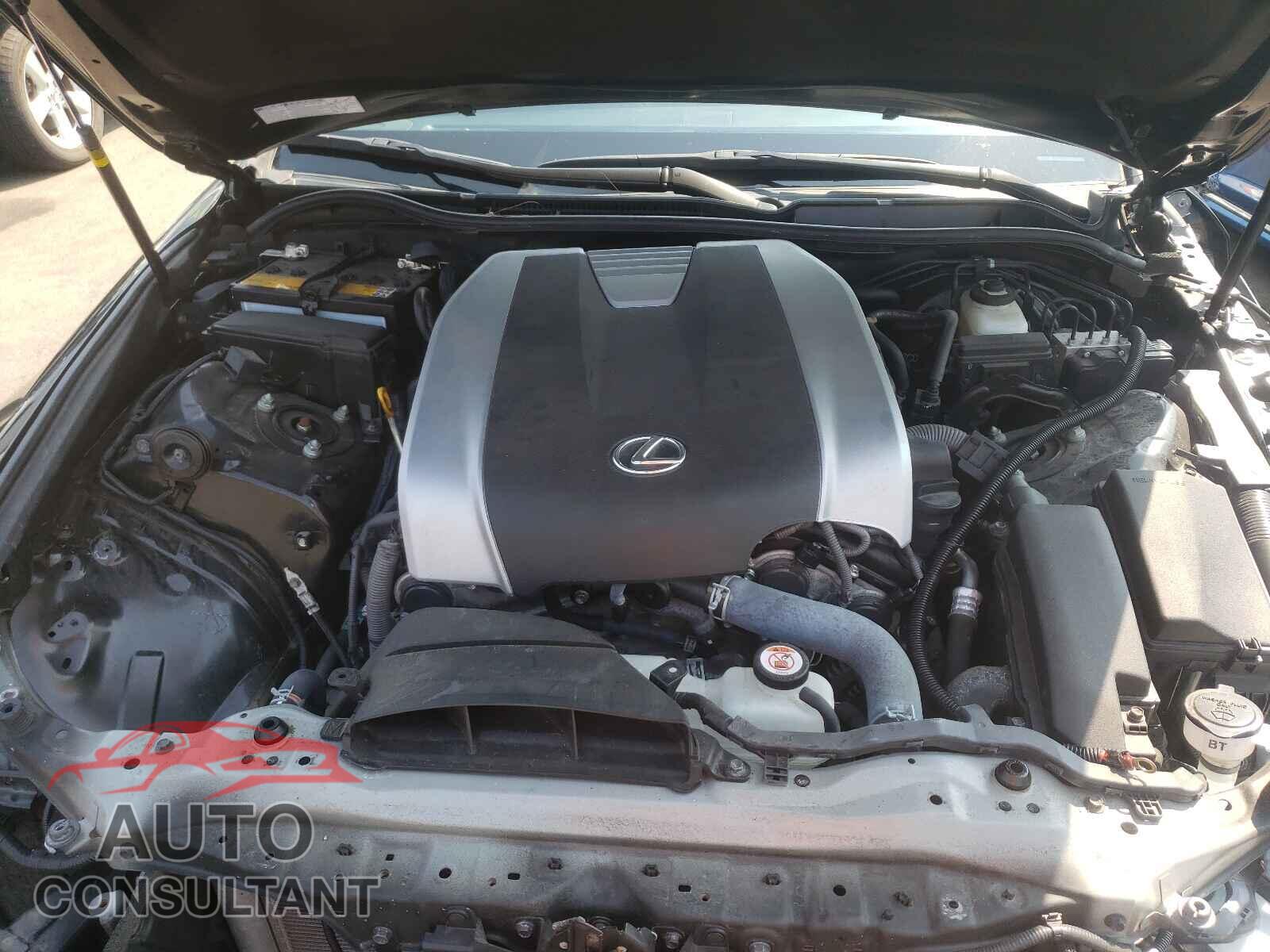 LEXUS IS 2019 - JTHC81D23K5035014