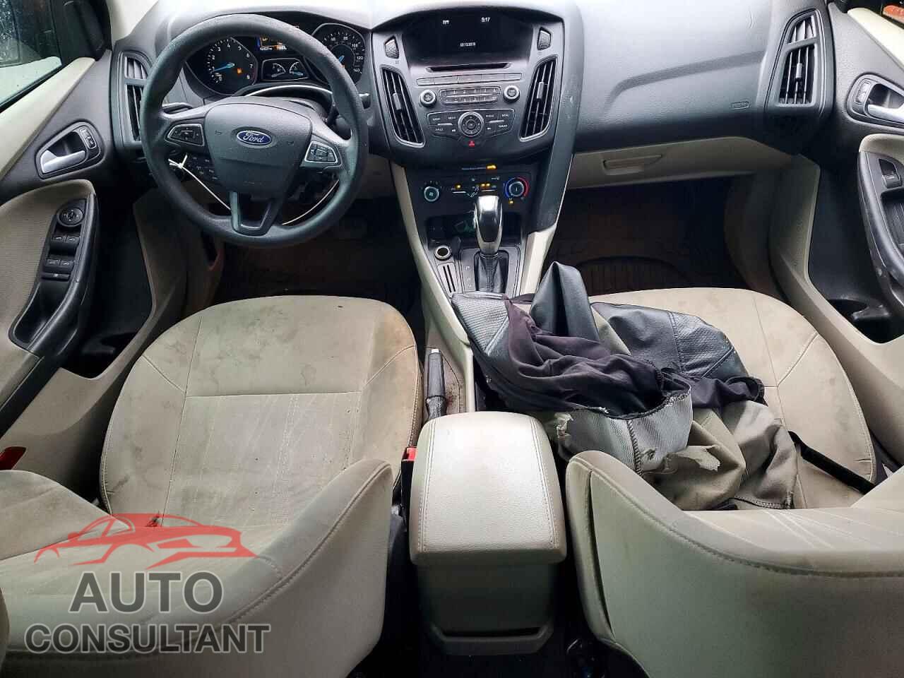 FORD FOCUS 2016 - 1FADP3F27GL361389