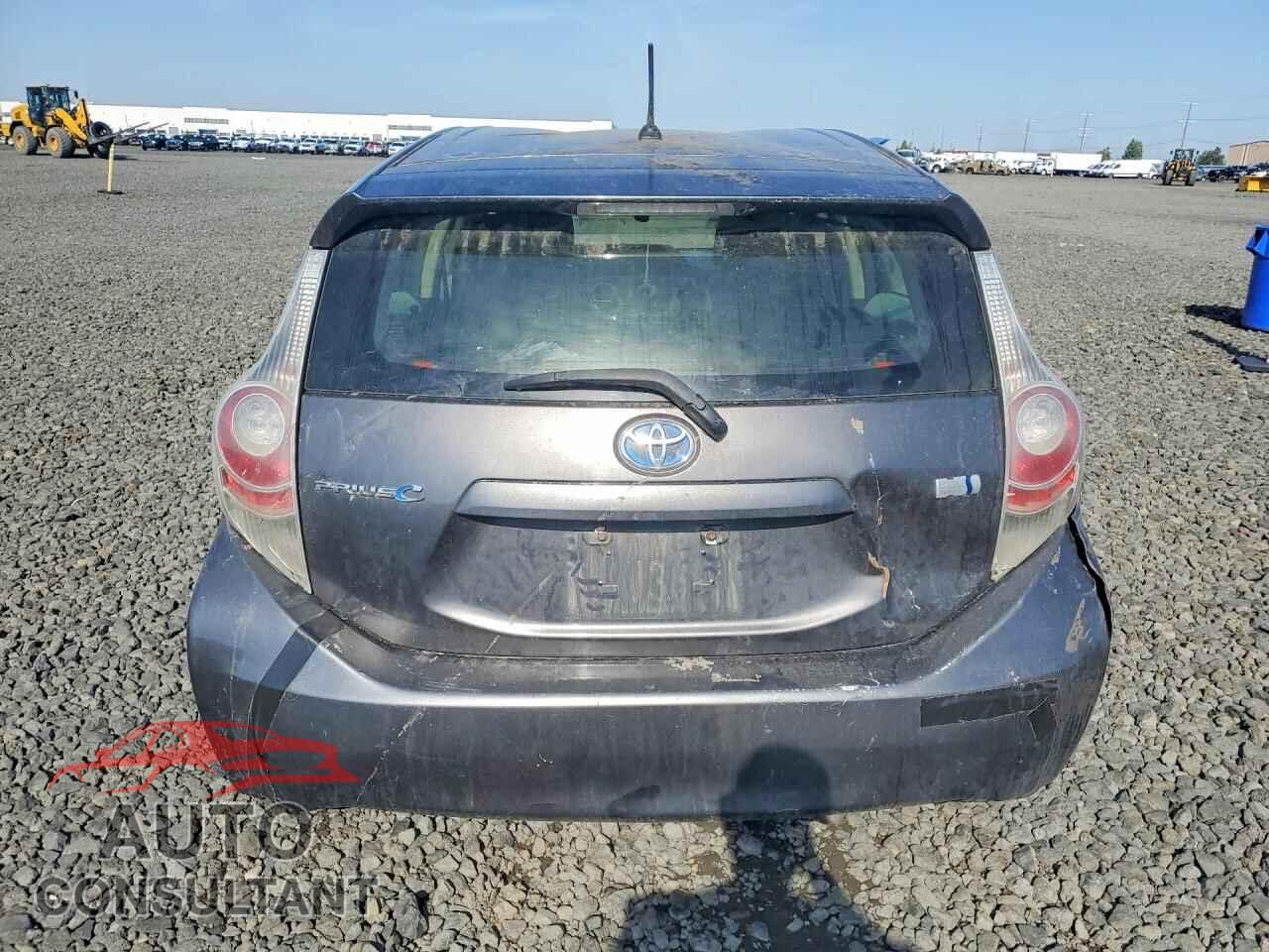 TOYOTA PRIUS 2014 - JTDKDTB33E1068901