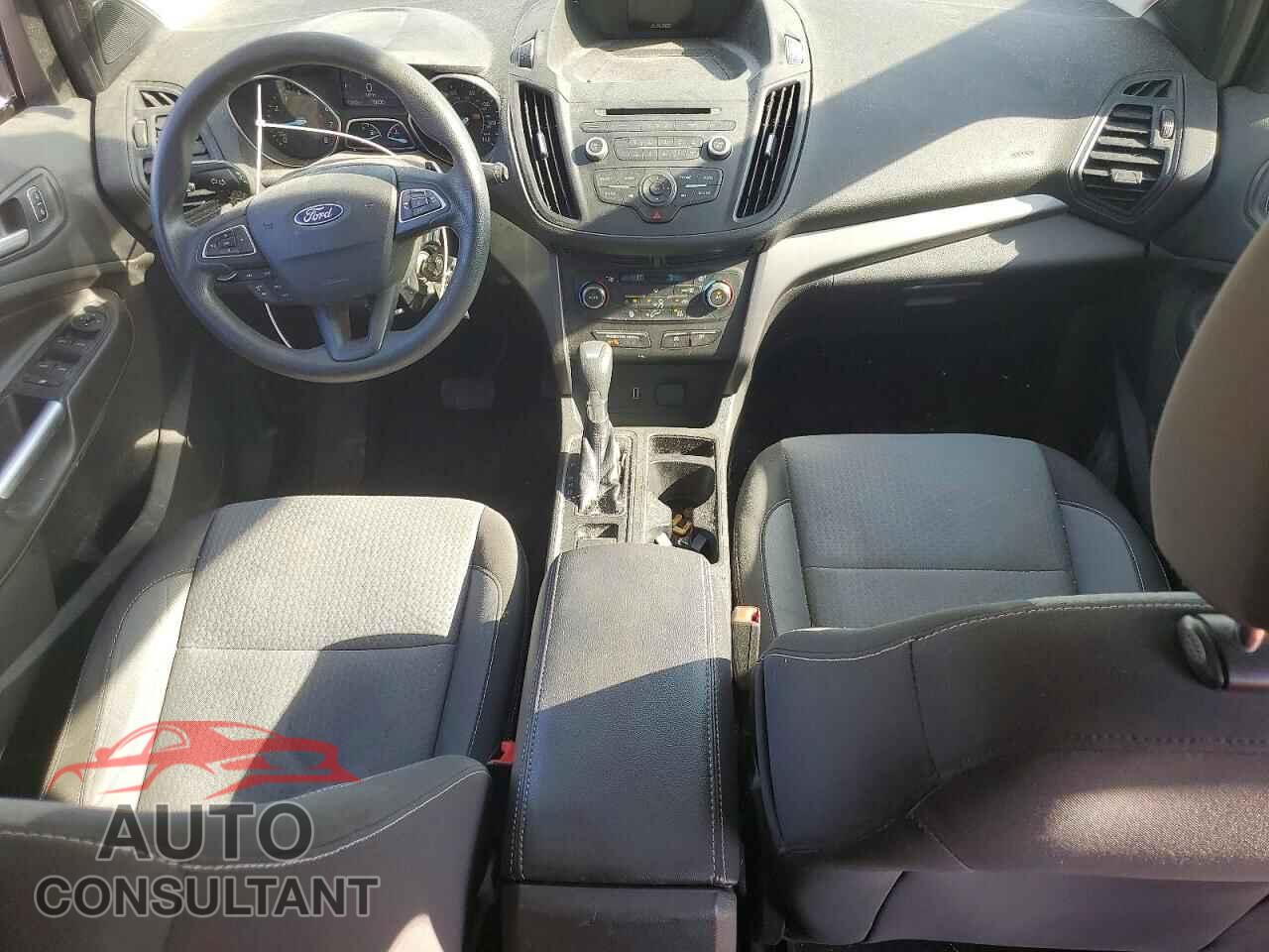 FORD ESCAPE 2017 - 1FMCU9GD2HUE87247