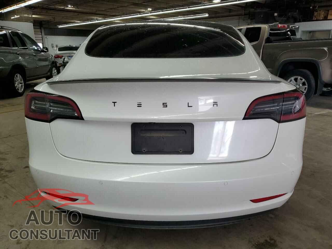 TESLA MODEL 3 2021 - 5YJ3E1EA4MF943036