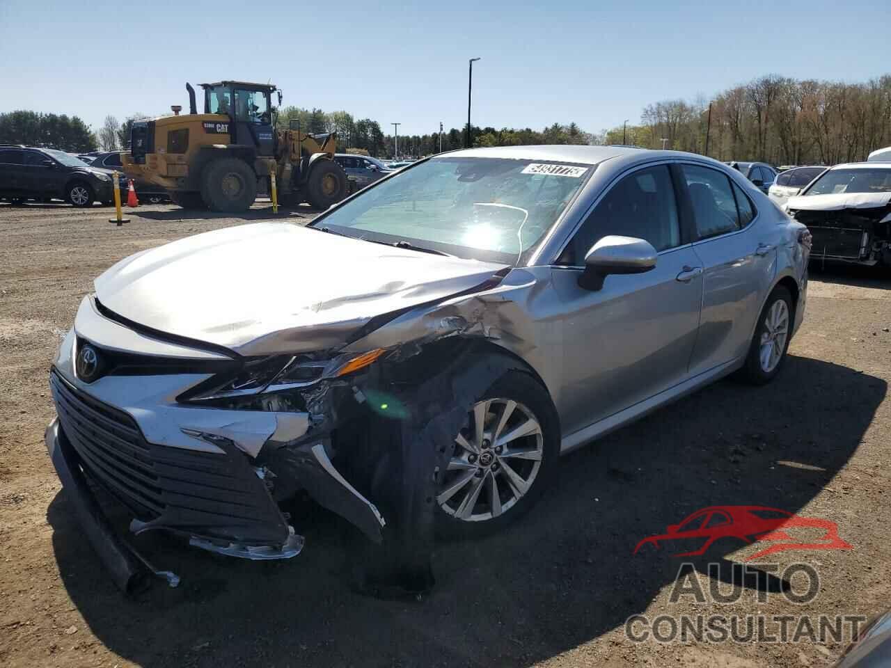TOYOTA CAMRY 2022 - 4T1C11AK6NU647921