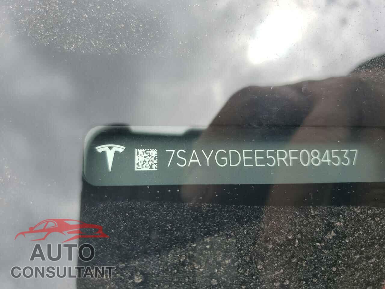 TESLA MODEL Y 2024 - 7SAYGDEE5RF084537