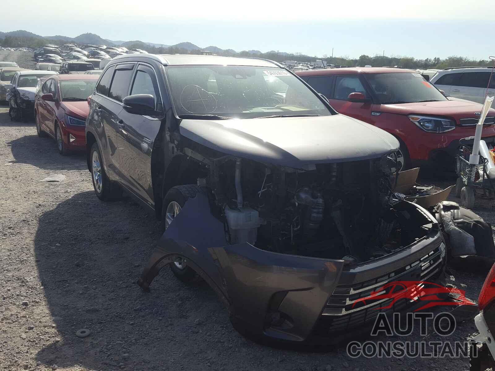 TOYOTA HIGHLANDER 2019 - 5TDDGRFH0KS054882