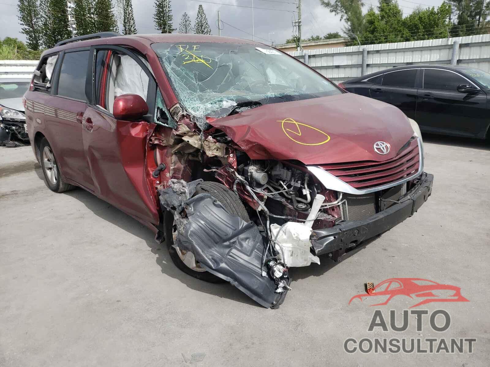 TOYOTA SIENNA 2017 - 5TDKZ3DC7HS802896