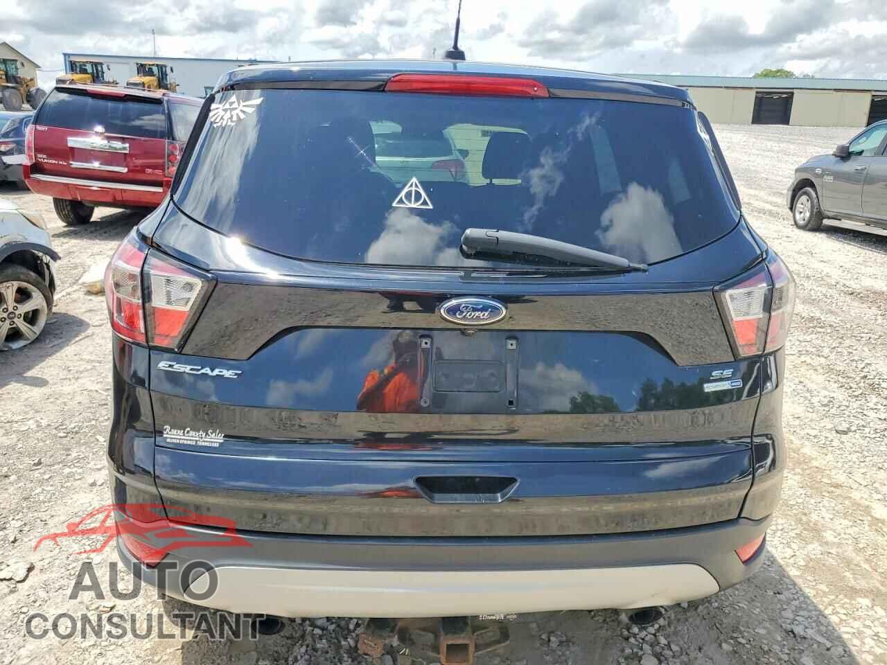 FORD ESCAPE 2017 - 1FMCU9G92HUB76672