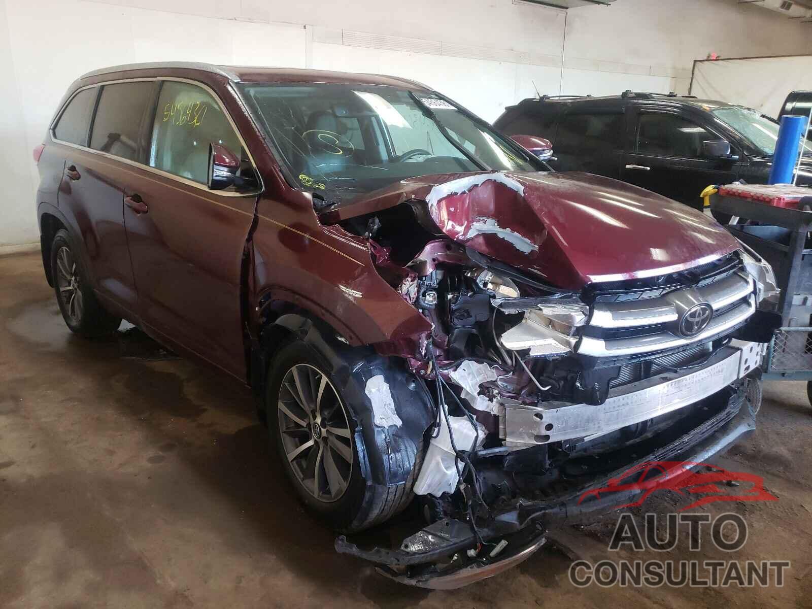 TOYOTA HIGHLANDER 2018 - 5TDJZRFH4JS854340
