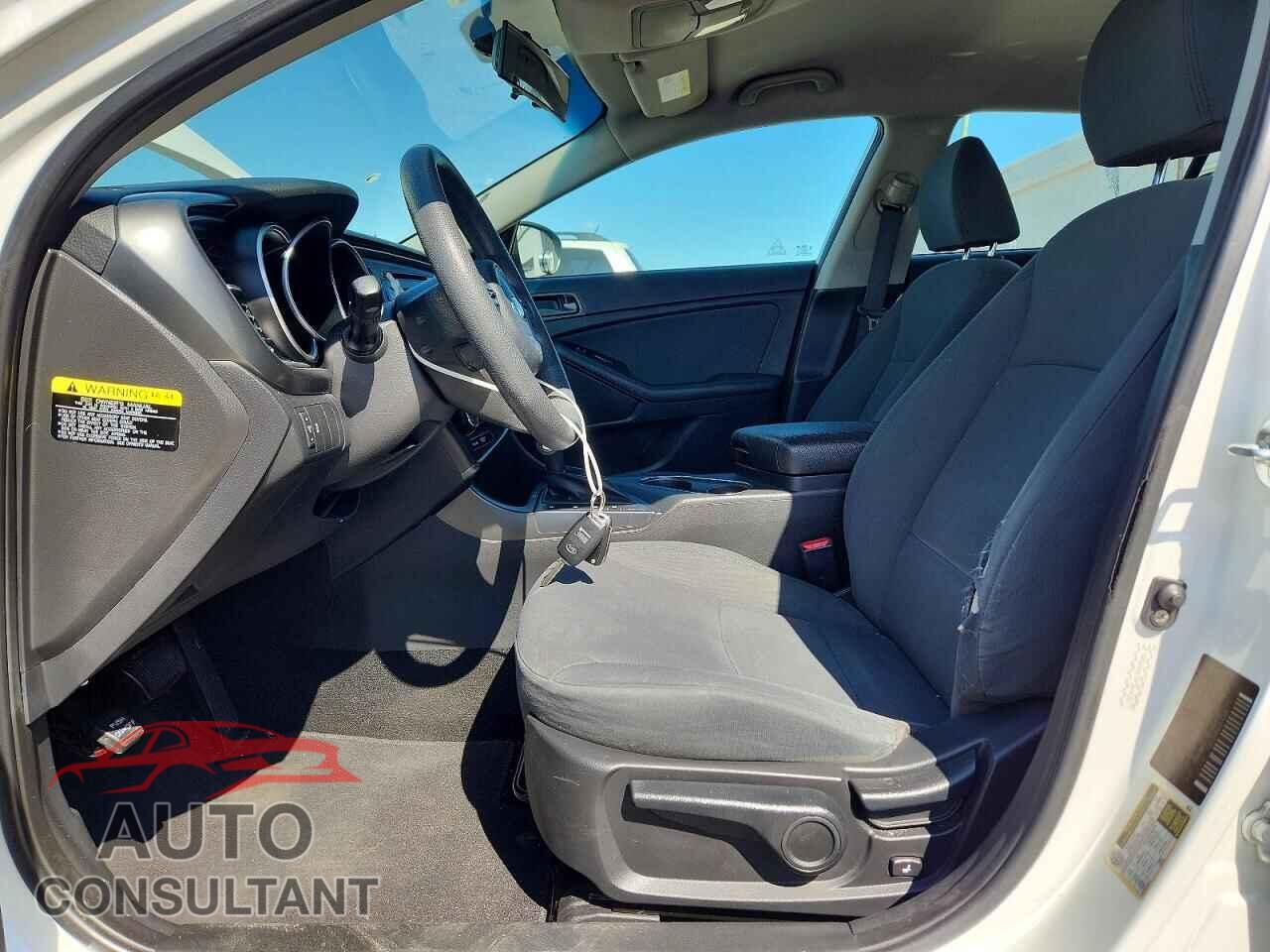 KIA OPTIMA 2015 - KNAGM4A70F5664281