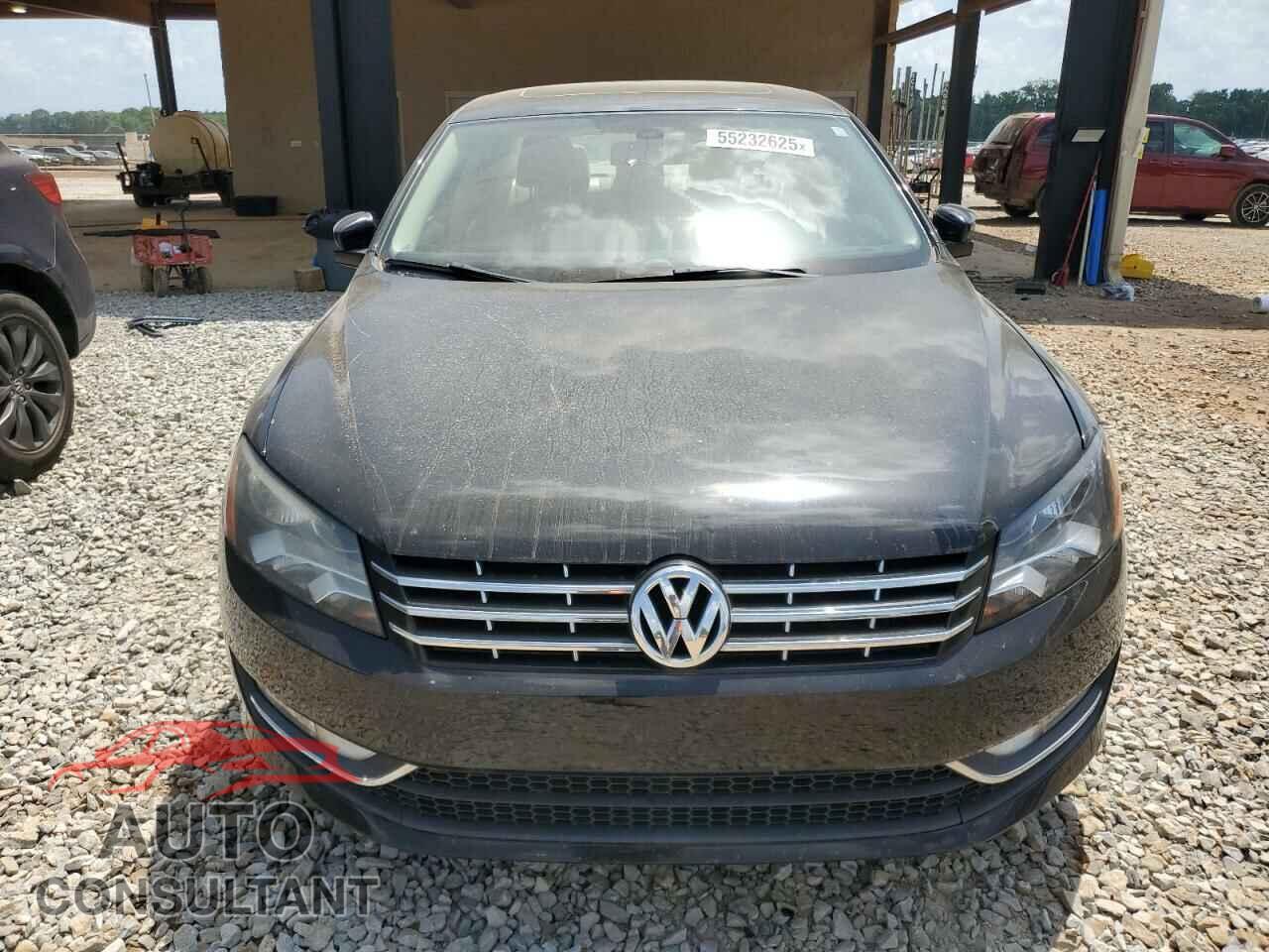 VOLKSWAGEN PASSAT 2013 - 1VWCN7A30DC110533