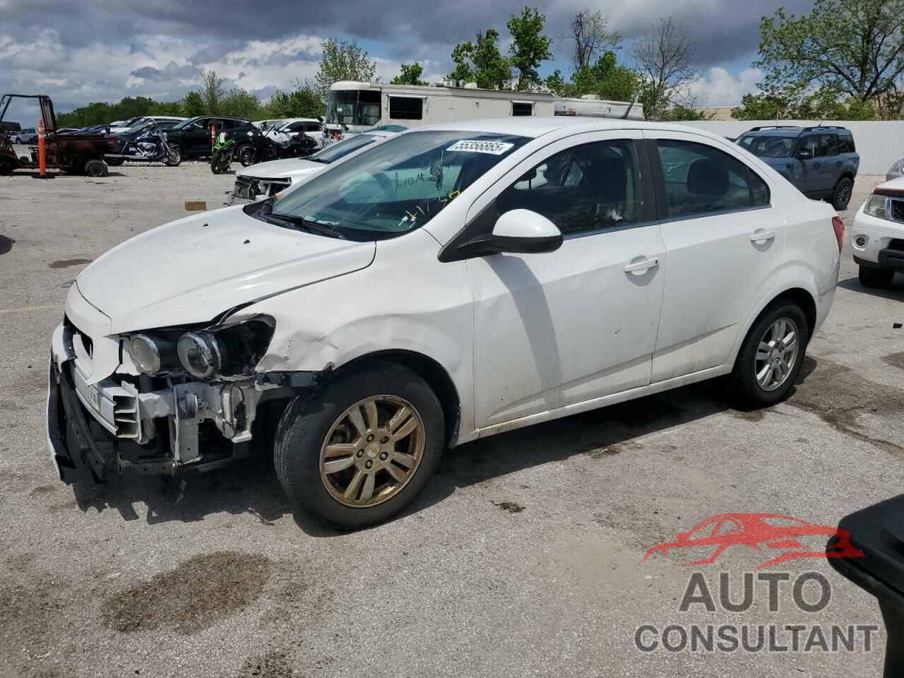 CHEVROLET SONIC 2014 - 1G1JC5SH8E4242409
