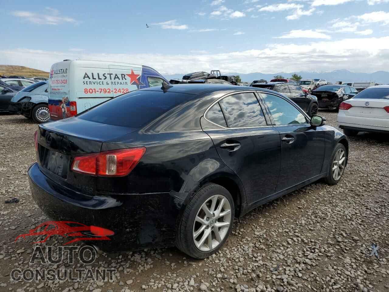 LEXUS IS 2011 - JTHCF5C2XB5048972