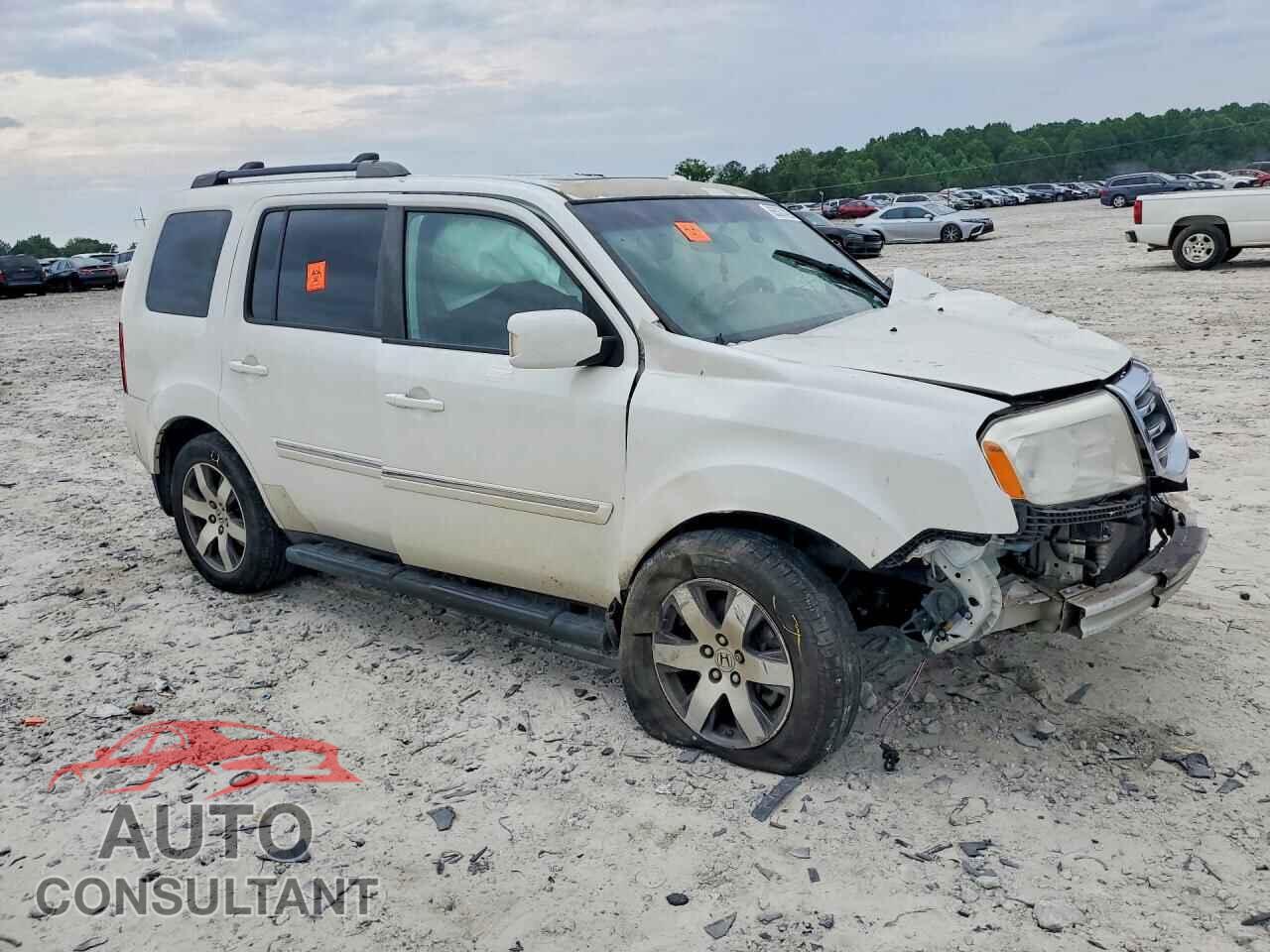 HONDA PILOT 2015 - 5FNYF4H94FB010262