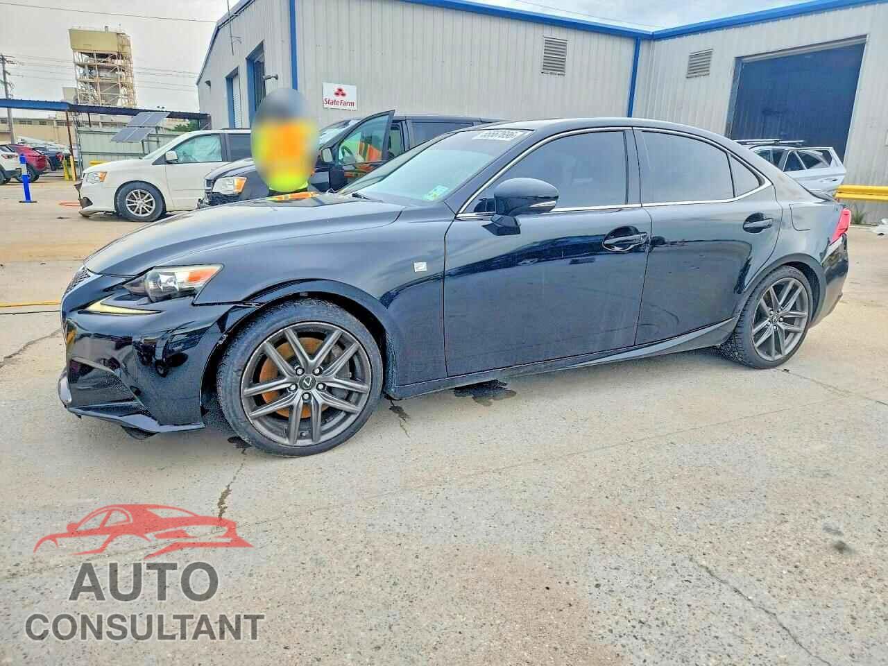 LEXUS IS 2015 - JTHBE1D22F5020482