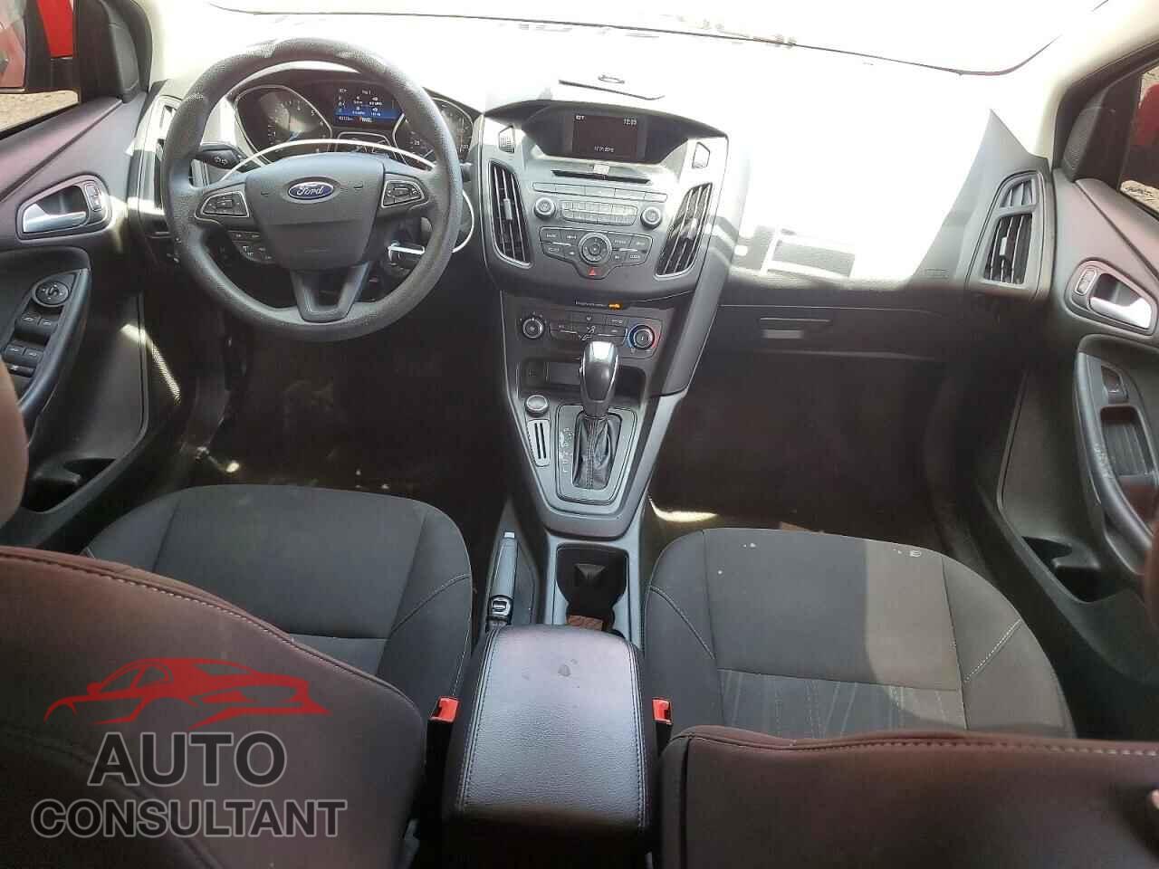 FORD FOCUS 2016 - 1FADP3F23GL371904