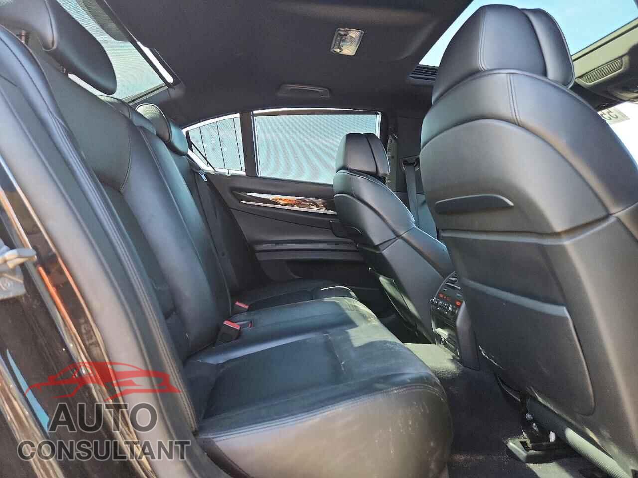 BMW 7 SERIES 2012 - WBAKC6C55CDX99486