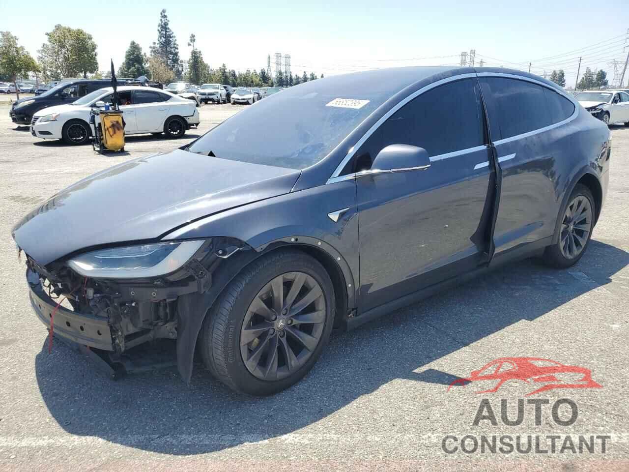 TESLA MODEL X 2018 - 5YJXCAE23JF103454