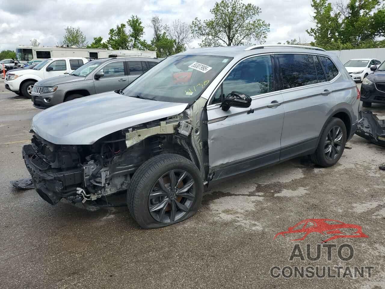 VOLKSWAGEN TIGUAN 2022 - 3VV3B7AX0NM048051