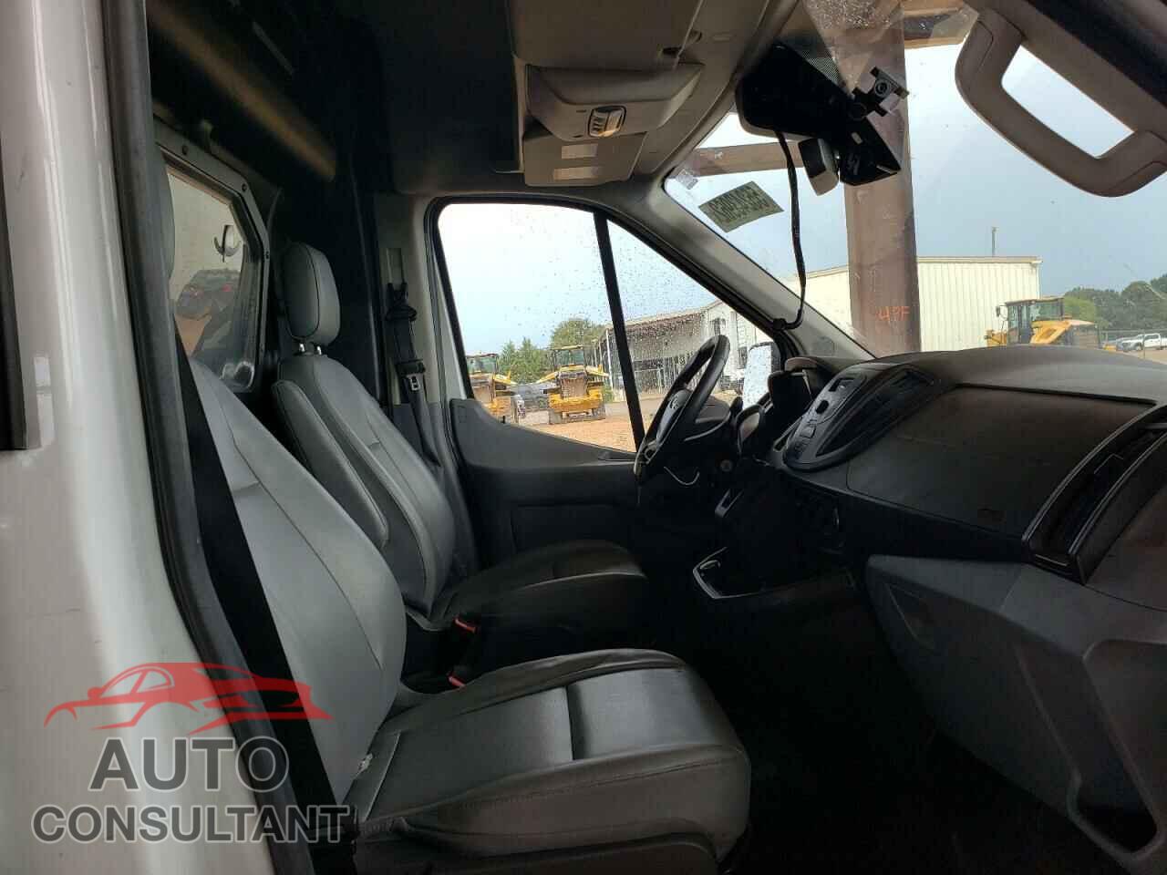 FORD TRANSIT 2017 - 1FTYR1CM8HKB20836