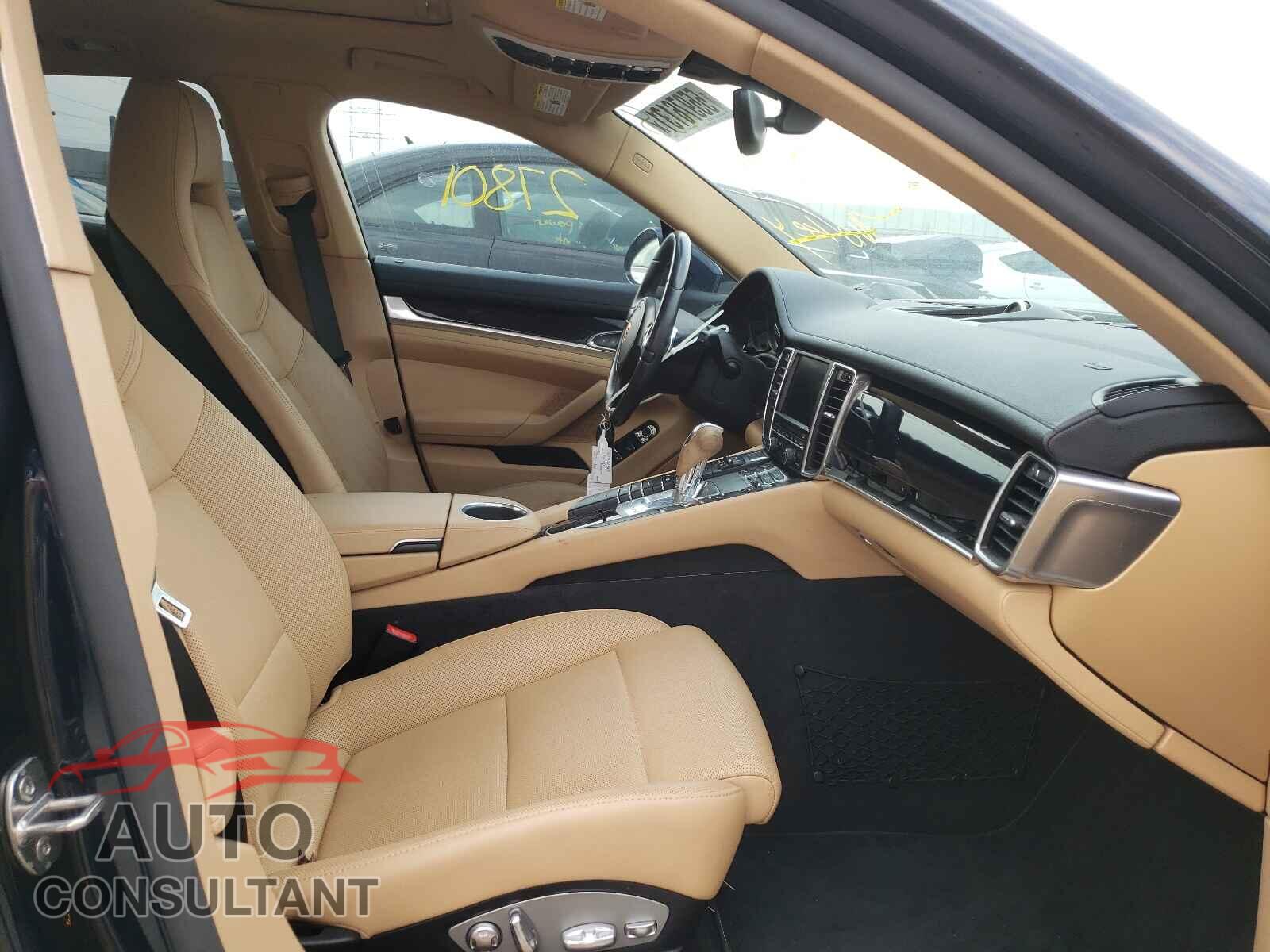PORSCHE PANAMERA 2016 - WP0AA2A74GL000567