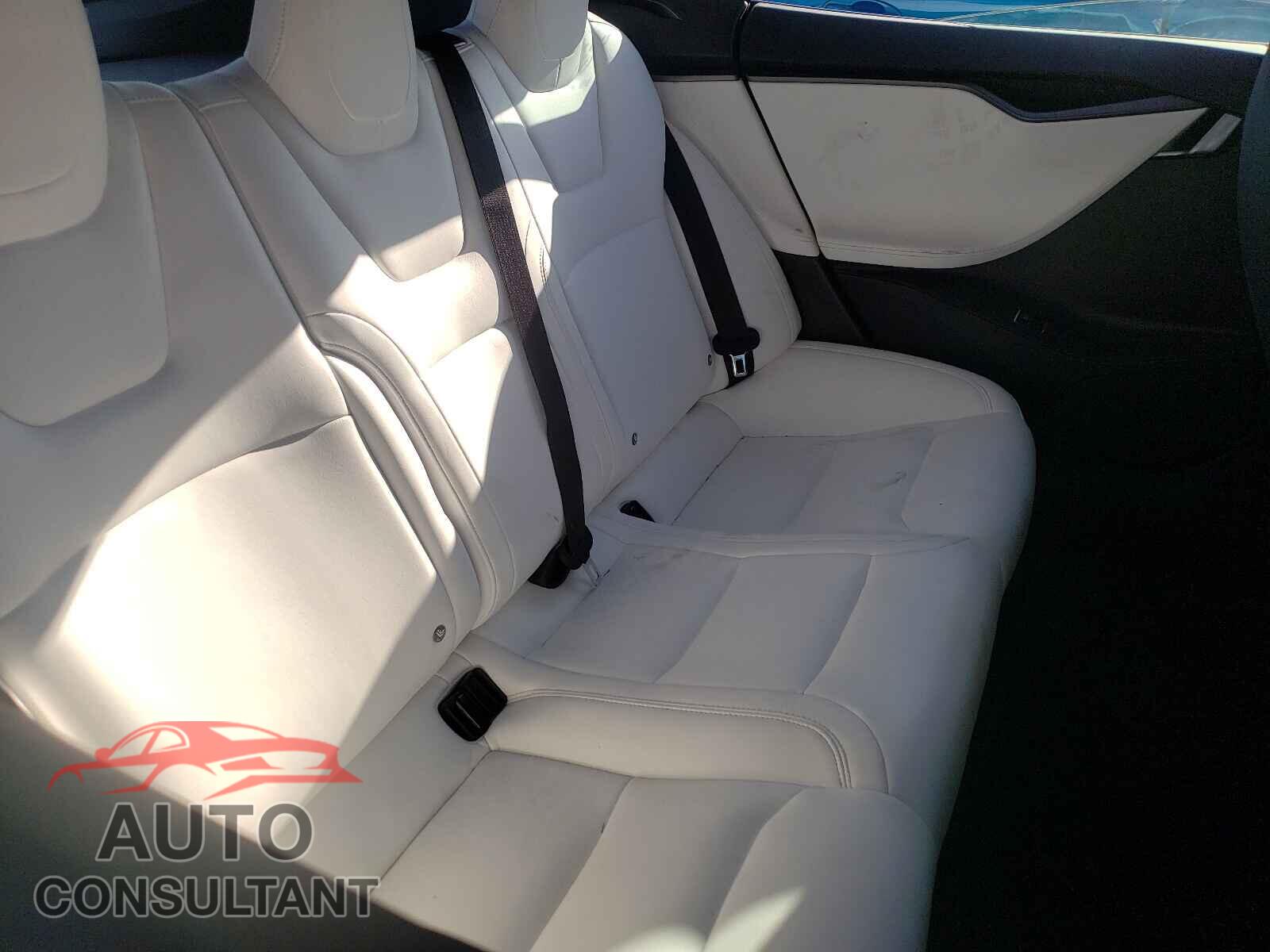 TESLA MODEL S 2019 - 5YJSA1E20KF334524