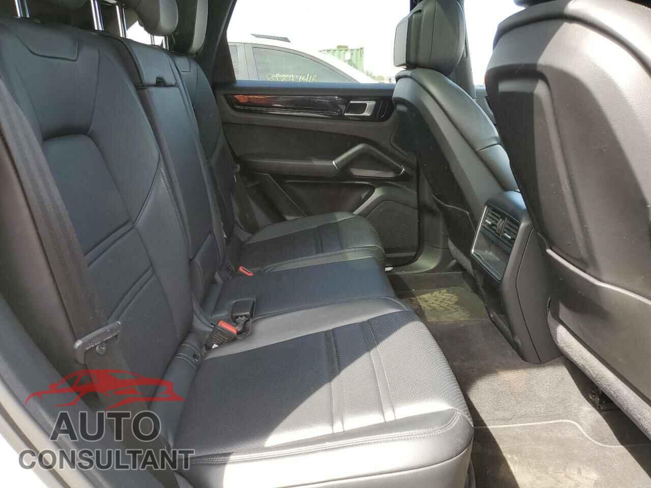 PORSCHE CAYENNE 2019 - WP1AA2AY5KDA13984
