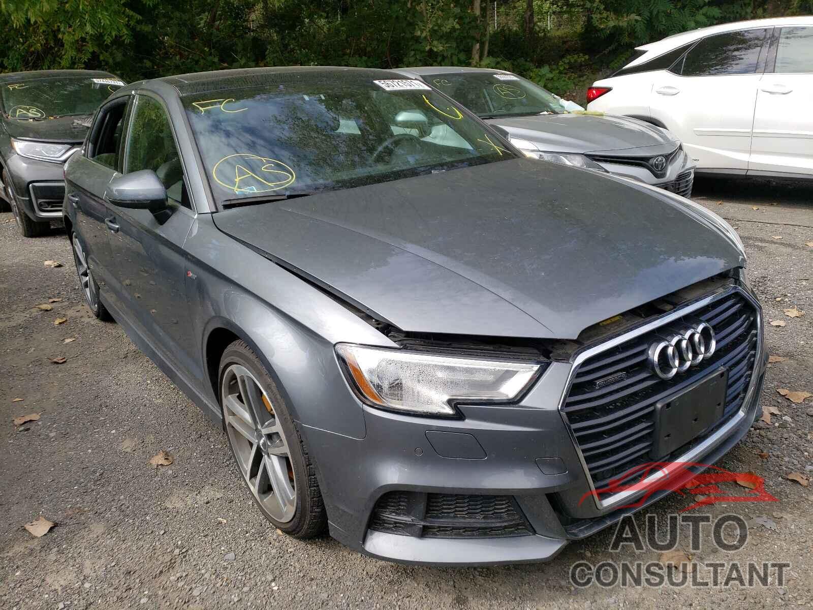 AUDI A3 2018 - WAUJ8GFF4J1082597