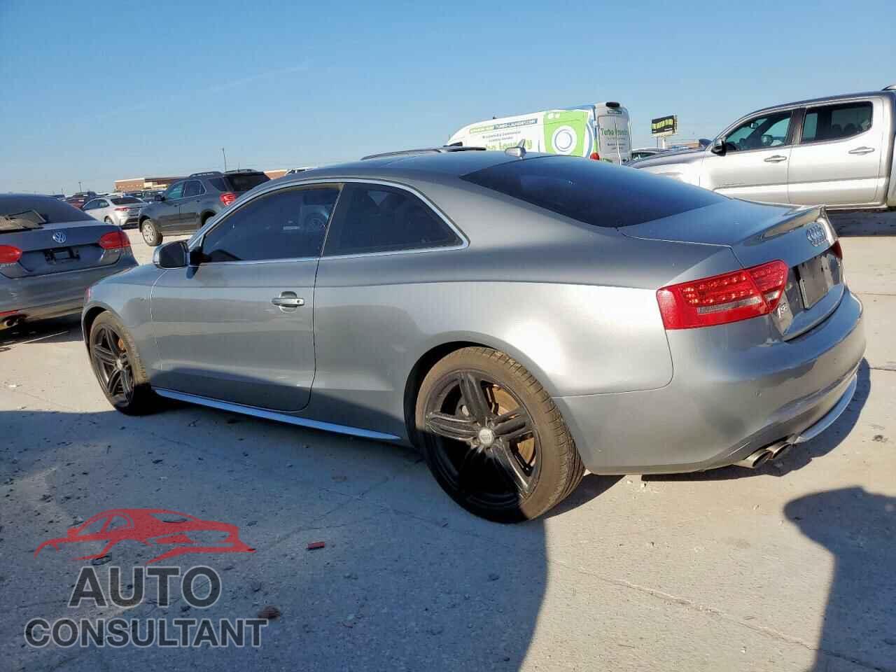 AUDI S5/RS5 2010 - WAUCVAFR5AA078437