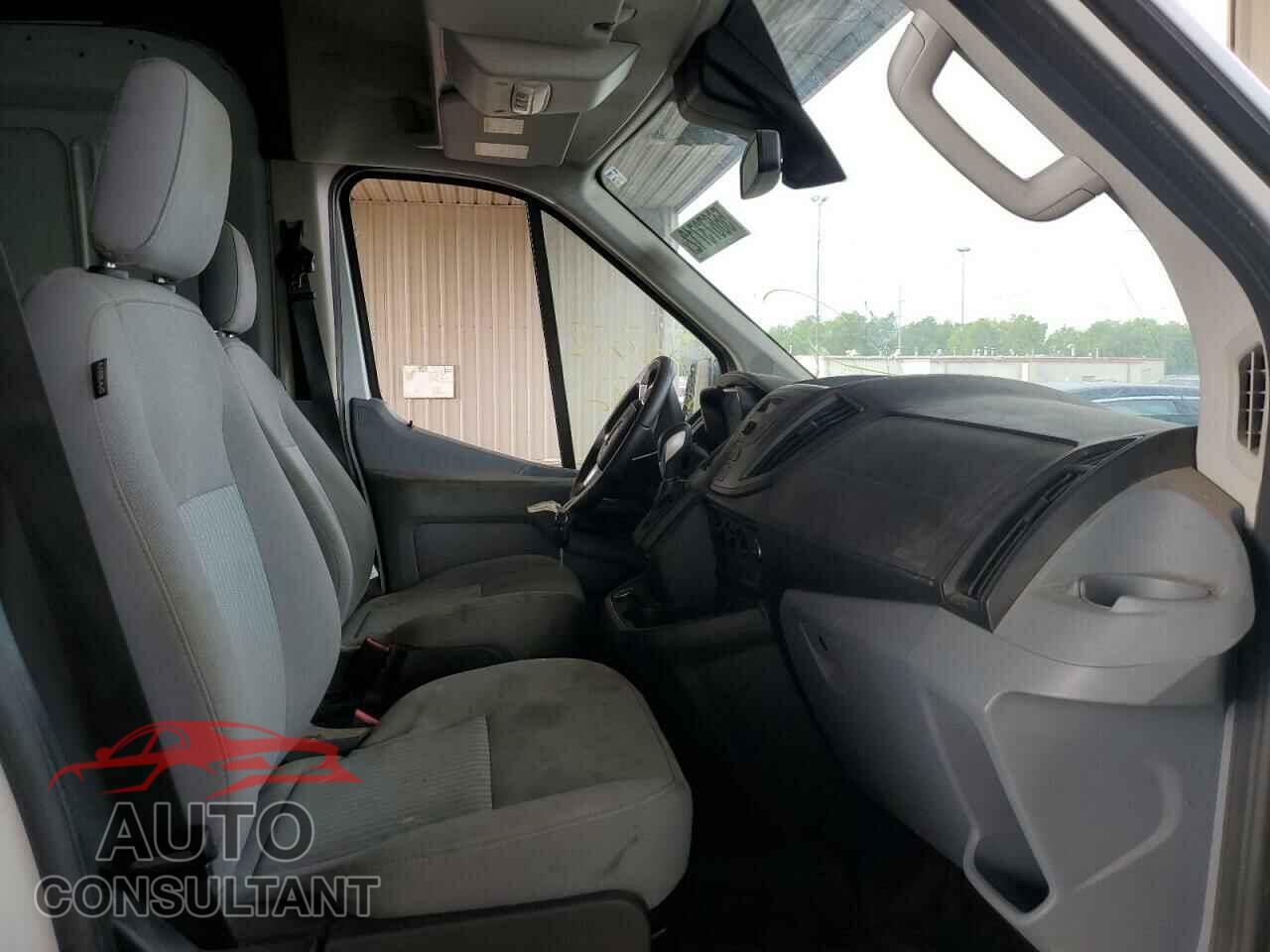 FORD TRANSIT 2019 - 1FTYR2CM8KKB45832