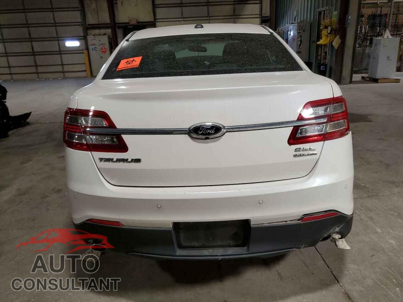 FORD TAURUS 2016 - 1FAHP2E82GG141510