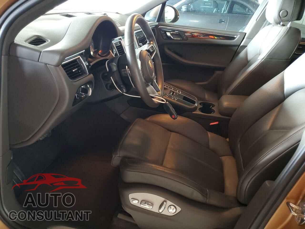 PORSCHE MACAN 2015 - WP1AB2A52FLB63565